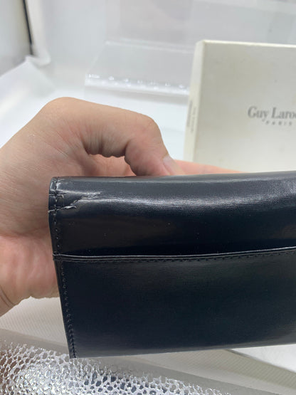 Guy Laroche wallet coins bag black 4" x 3"