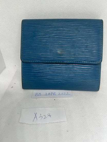 Louis Vuitton made in France blue wallet11”x10”