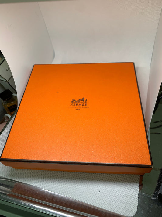 Hermés 禮品袋，橙色禮品袋，包裝，巴黎原創法式禮品盒，7.5”x 7.5” x1.5" 時尚腰帶盒禮品袋