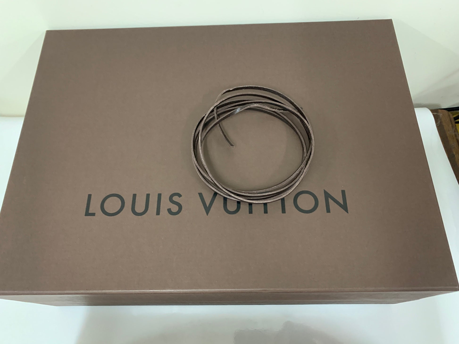 Louis Vuitton bag handbag wallet Drawer Gift Box Large middle size LV –  Trendy Ground