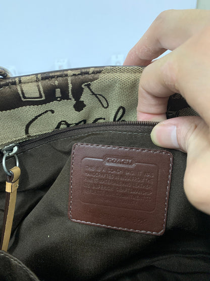 Coach Bag 30w x 22H (BbW 35 27 Apr 2022)