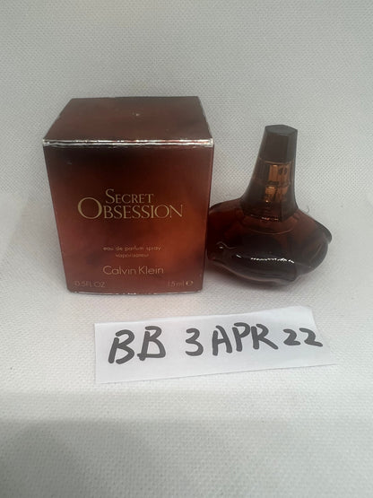 SECREt OBSESSIOn  eau de parfum spray vaporisateur Calvin Klein 0.5FL OZ 15mle BB 3 APR 22