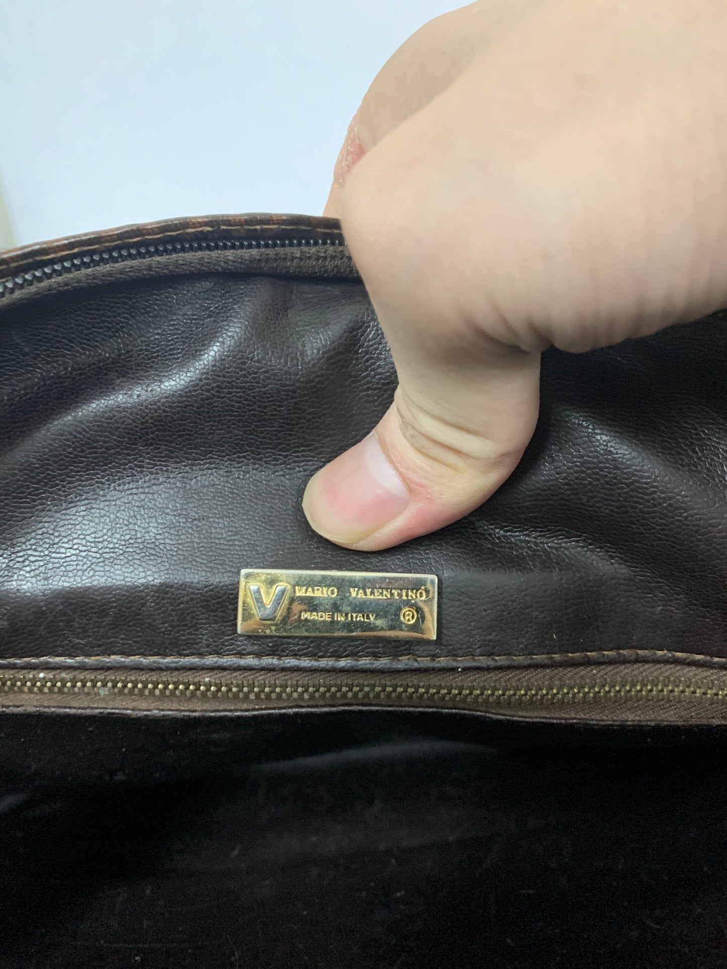 V Mario Valentino  made in Italy handbag 29cmx23cm (BbW 10 25Apr 2022)