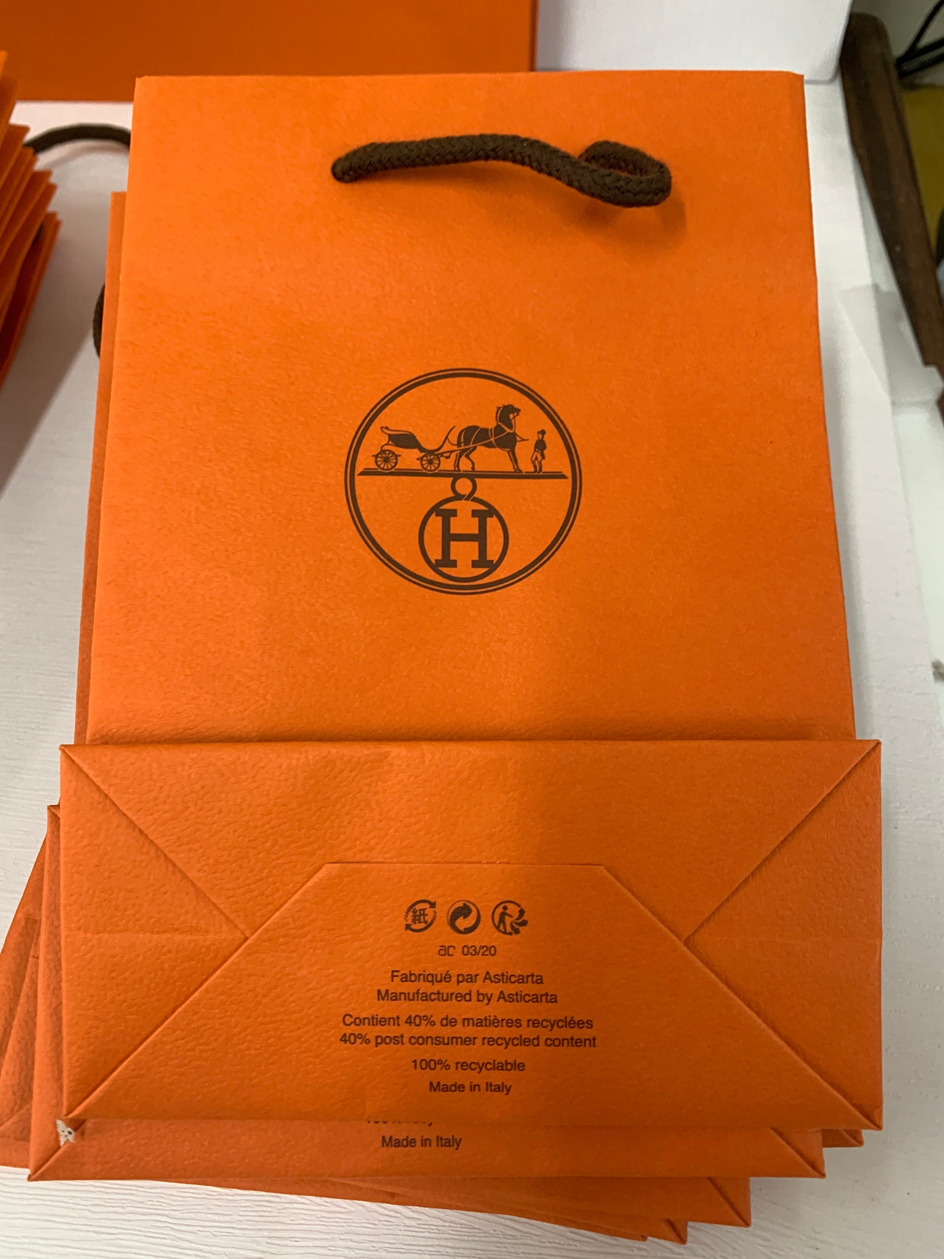 Authentic HERMES Small Orange Shopping/Gift Bag, 8.5 x 6 inch