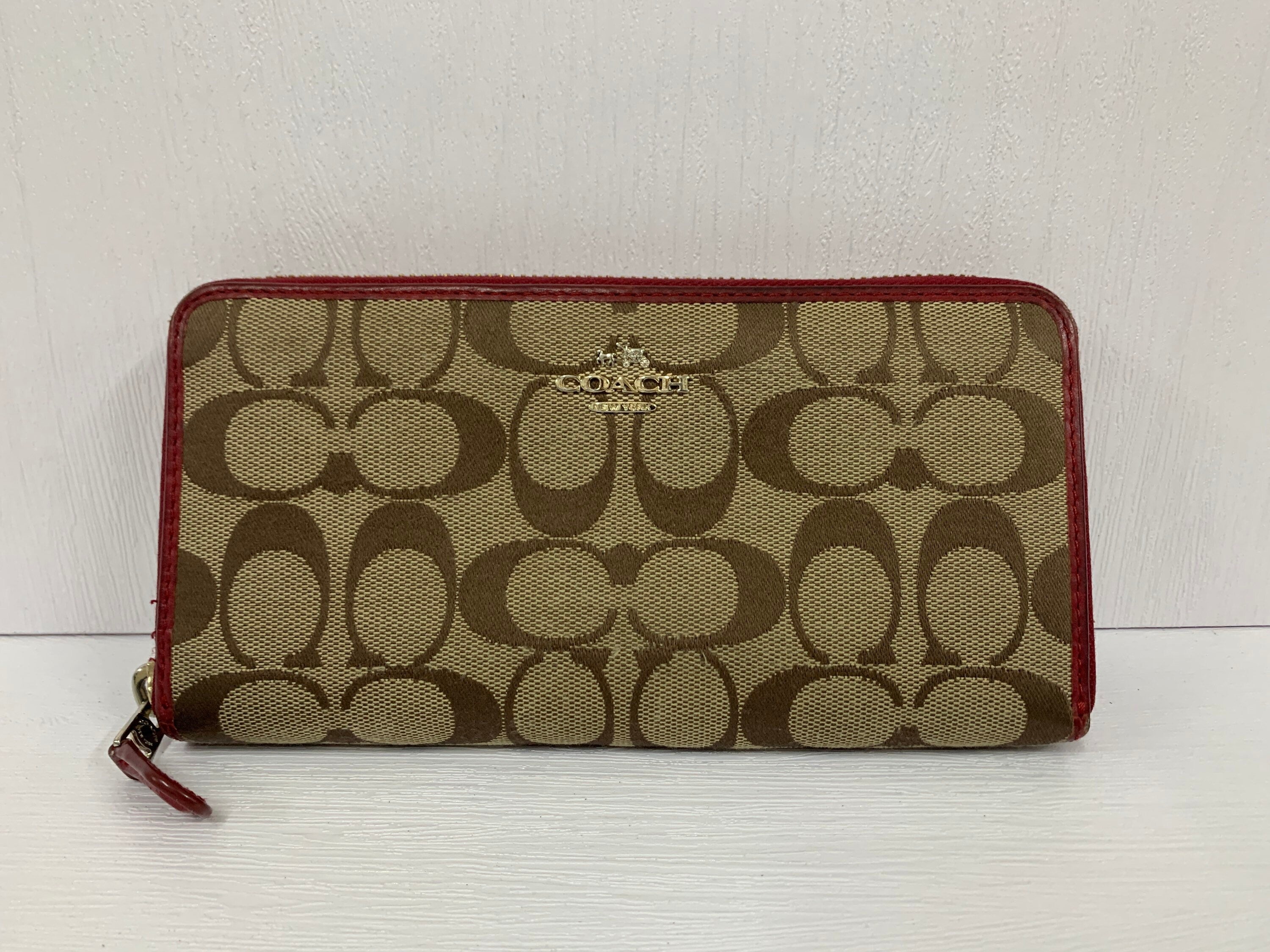 Coach big online wallet