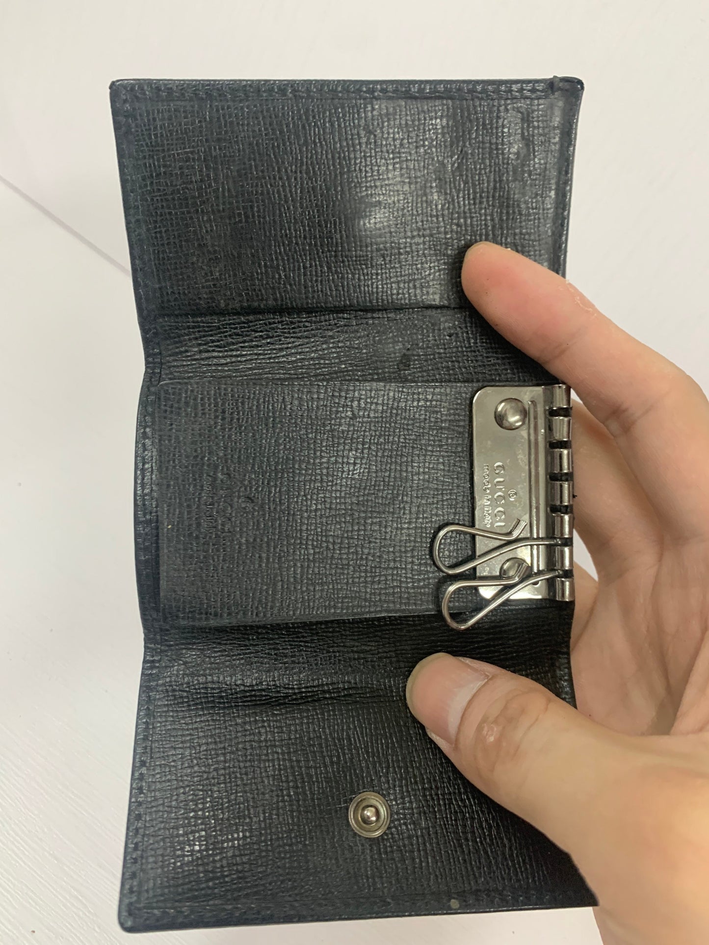 Gucci 黑色鑰匙包 9w x 6.5H cm (BBW 55)
