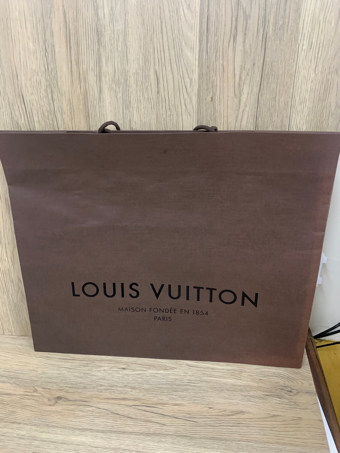 Vintage Louis Vuitton Box Large  Vintage louis vuitton, Vuitton box,  Vintage