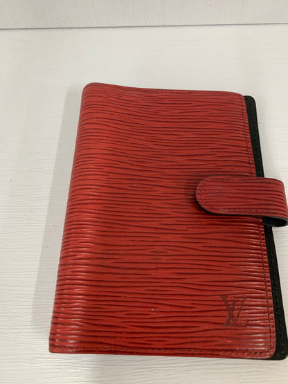 Louis Vuitton account genuine leather replaceable loose-leaf diary notebook red 10w x14h x 20cm (BB22-6)