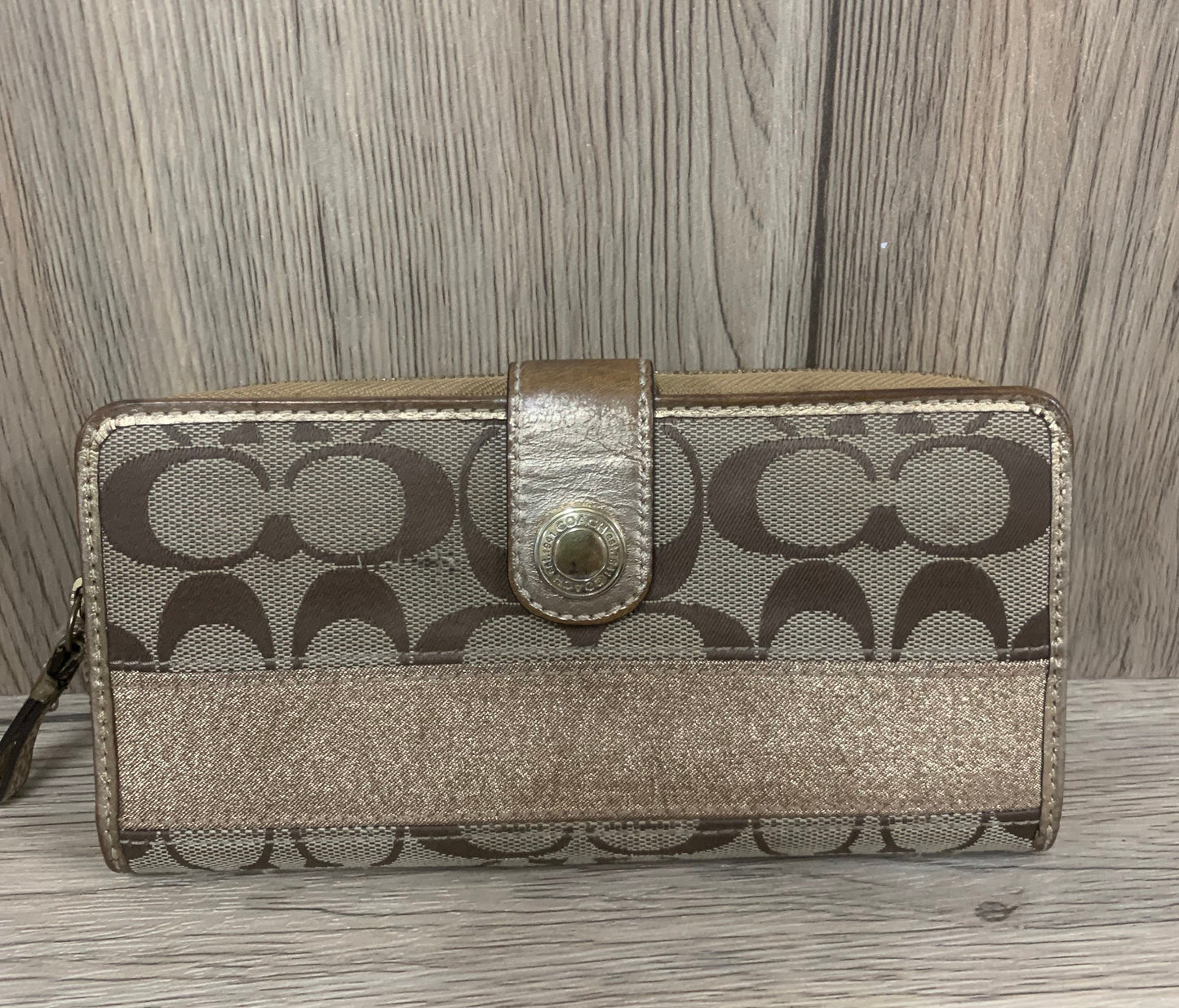 COACH Long Zip Wallet Clutch 19W x 10H (13 Jun 22 BBW 61 )