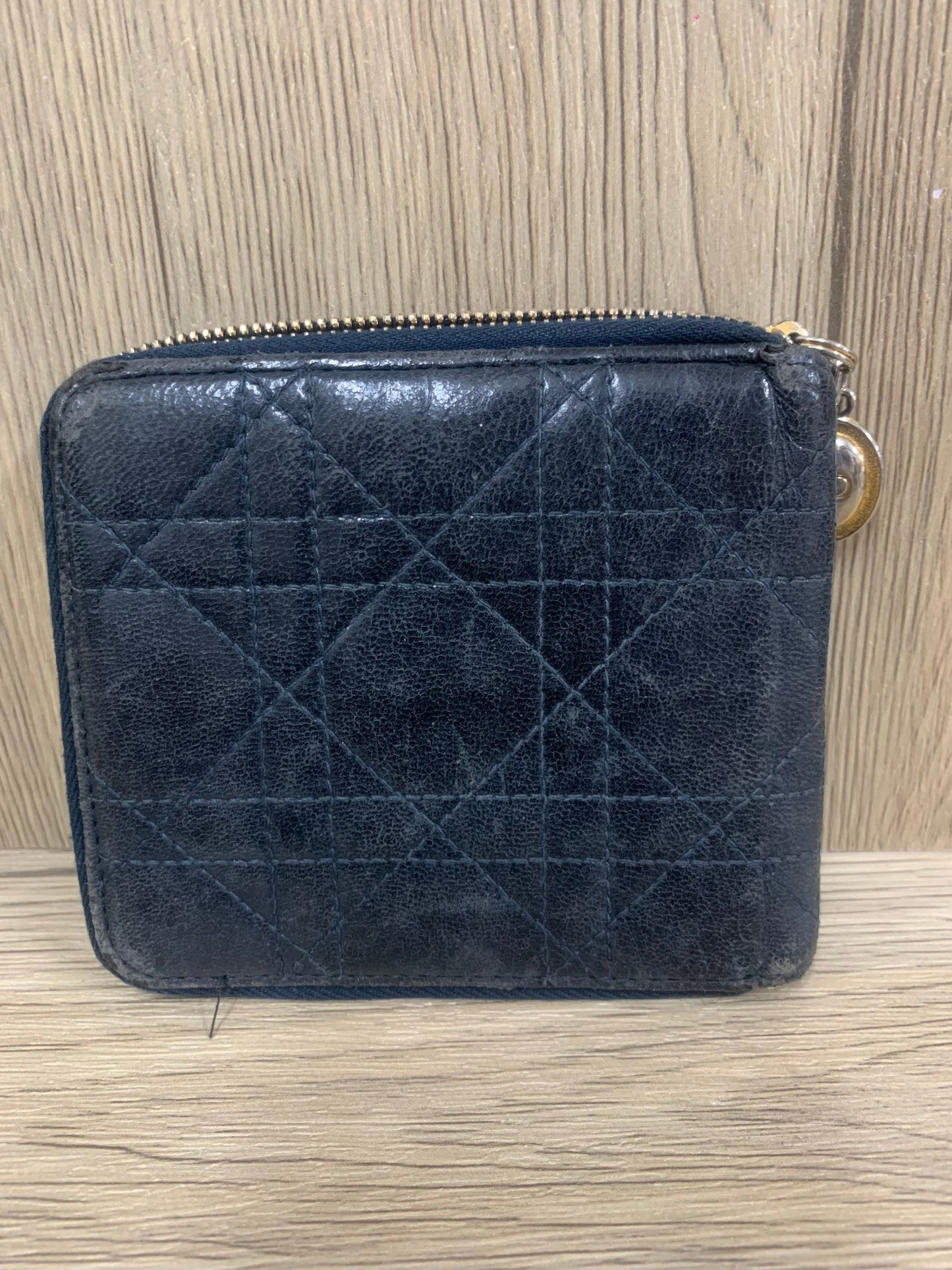 Christian Dior  11w x 10H x 22cm (13 Jun -Bbw65)